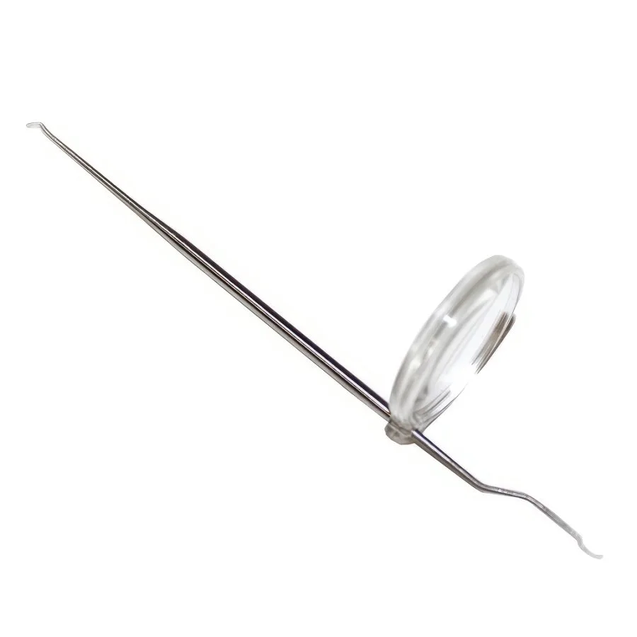 Coglilarva con lente d'ingrandimento